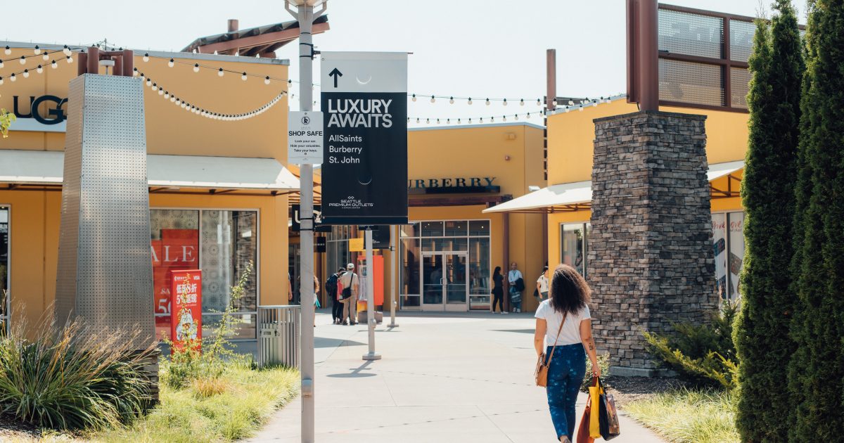 Burberry discount seattle outlet